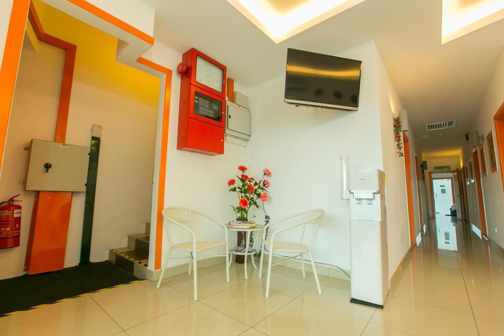 1 Hotel Mahkota Cheras Exterior foto